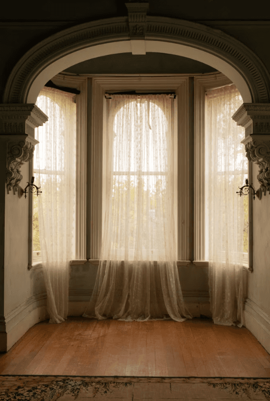 Luxury Furniture & Custom Bedroom